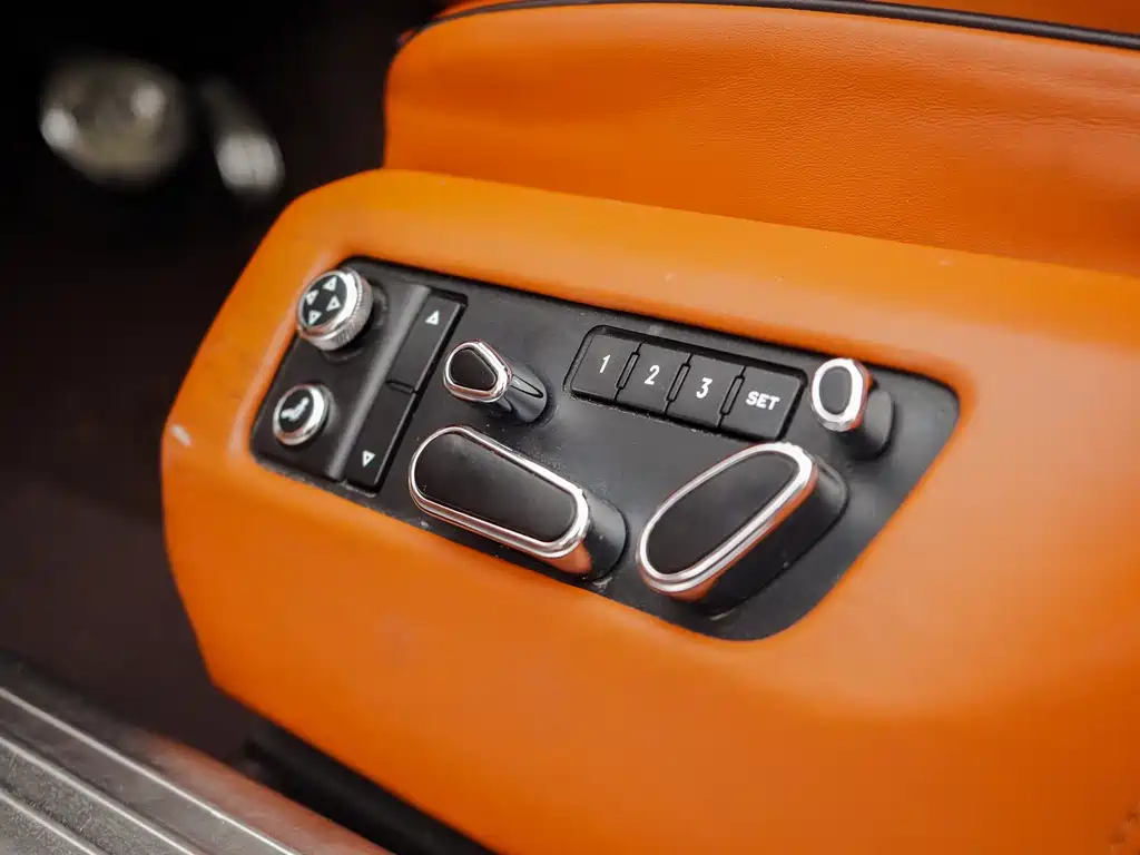 Bentley Flying Spur 2013 — фото 10