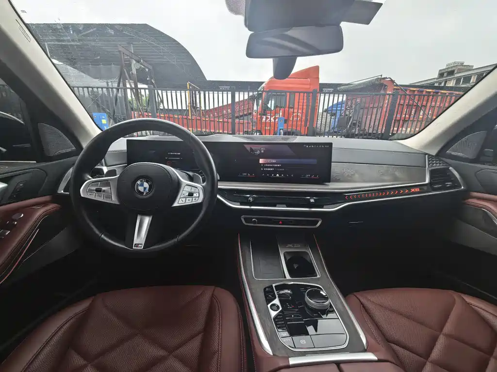BMW X5 2024