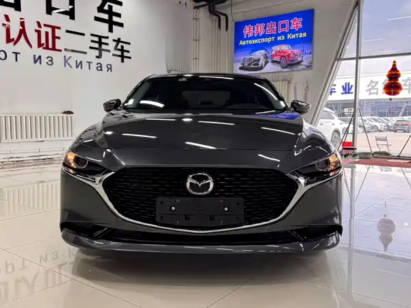 Mazda 3 Axela 2023