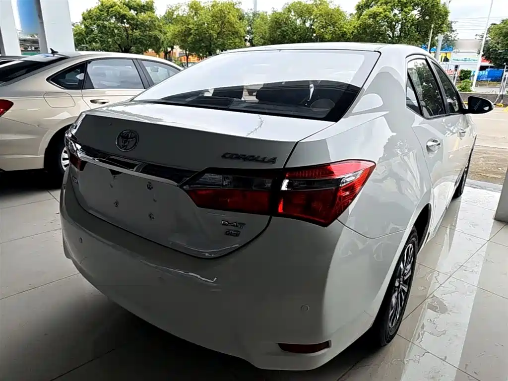 Toyota Corolla 2019 — фото 7