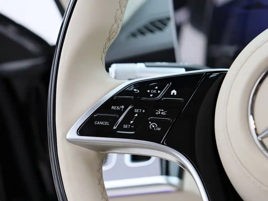 Mercedes-Benz Maybach S-Class 2023 — фото 18