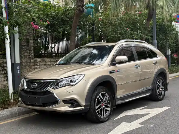 BYD Tang New Energy 2016