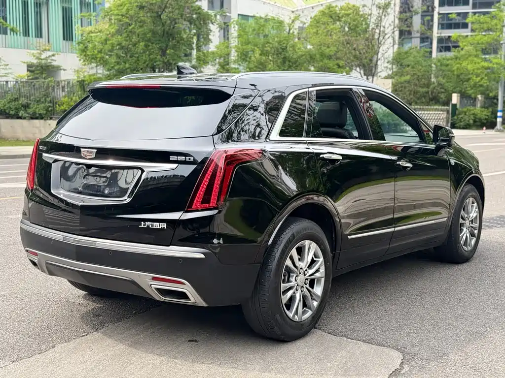 Cadillac XT5 2021 — фото 6