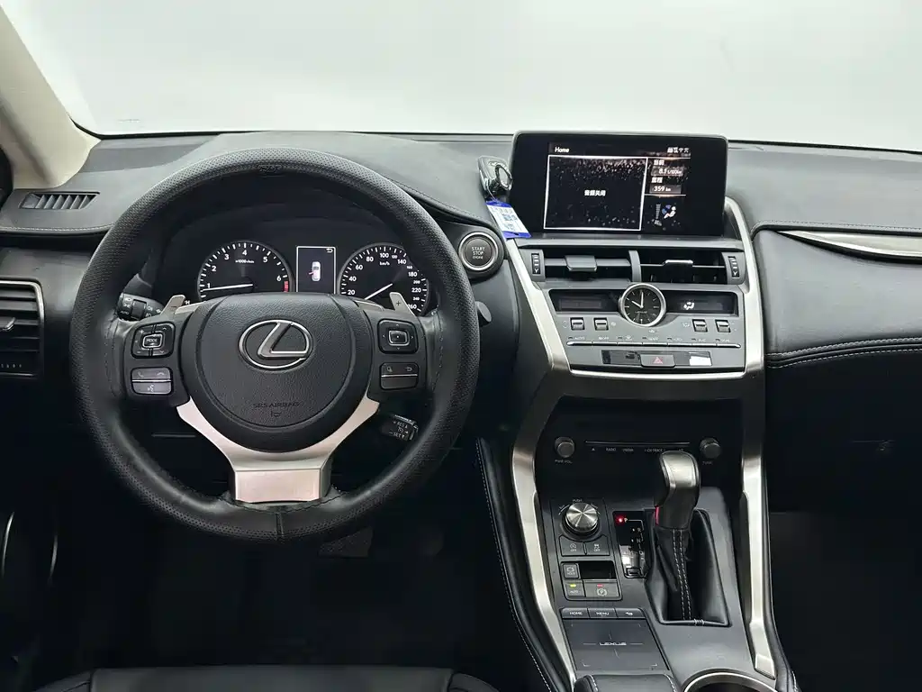 Lexus NX 2021 — фото 11