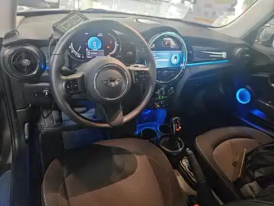 MINI MINI 2023