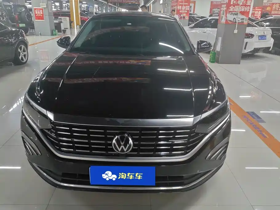 Volkswagen Passat 2024