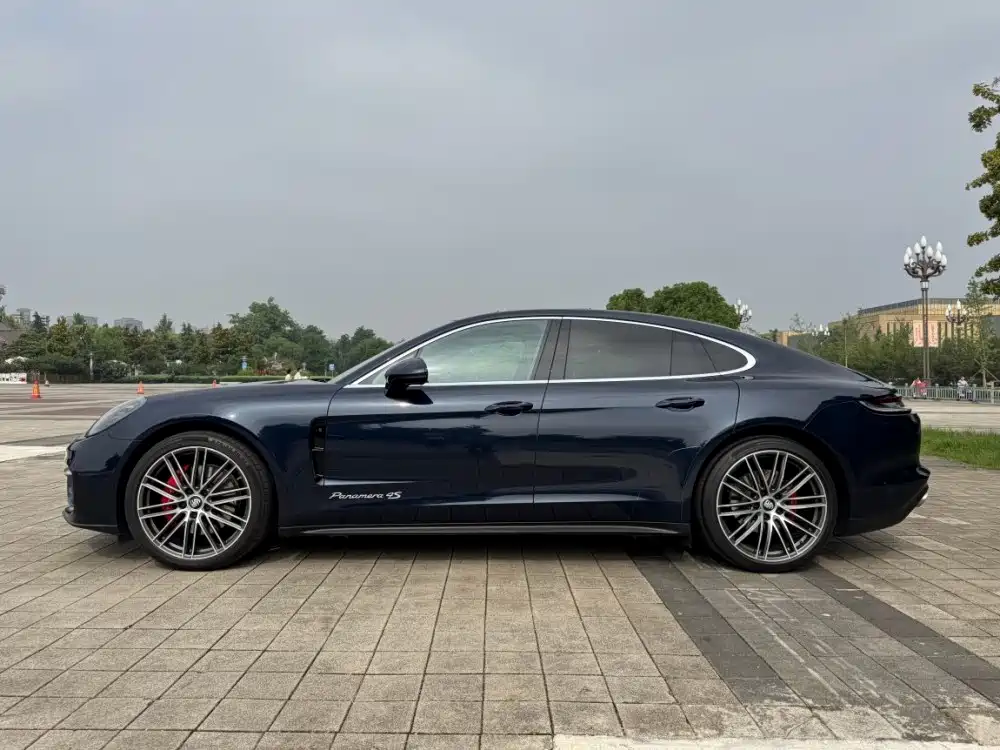 Porsche Panamera 2023 — фото 10