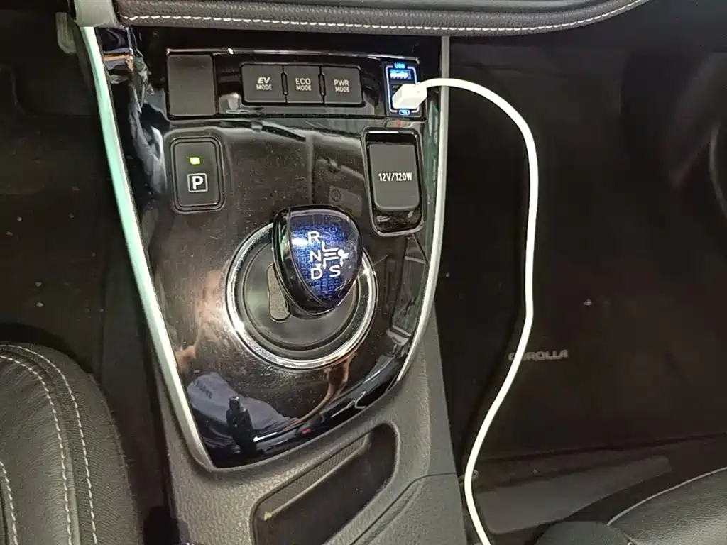 Toyota Corolla 2019 — фото 14