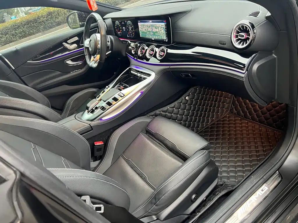 Mercedes-Benz AMG GT 2020 — фото 19