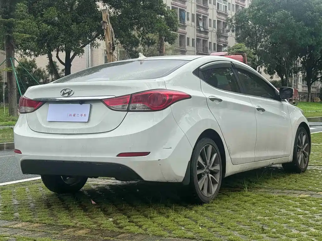 Hyundai Elantra Langdong 2015 — фото 5