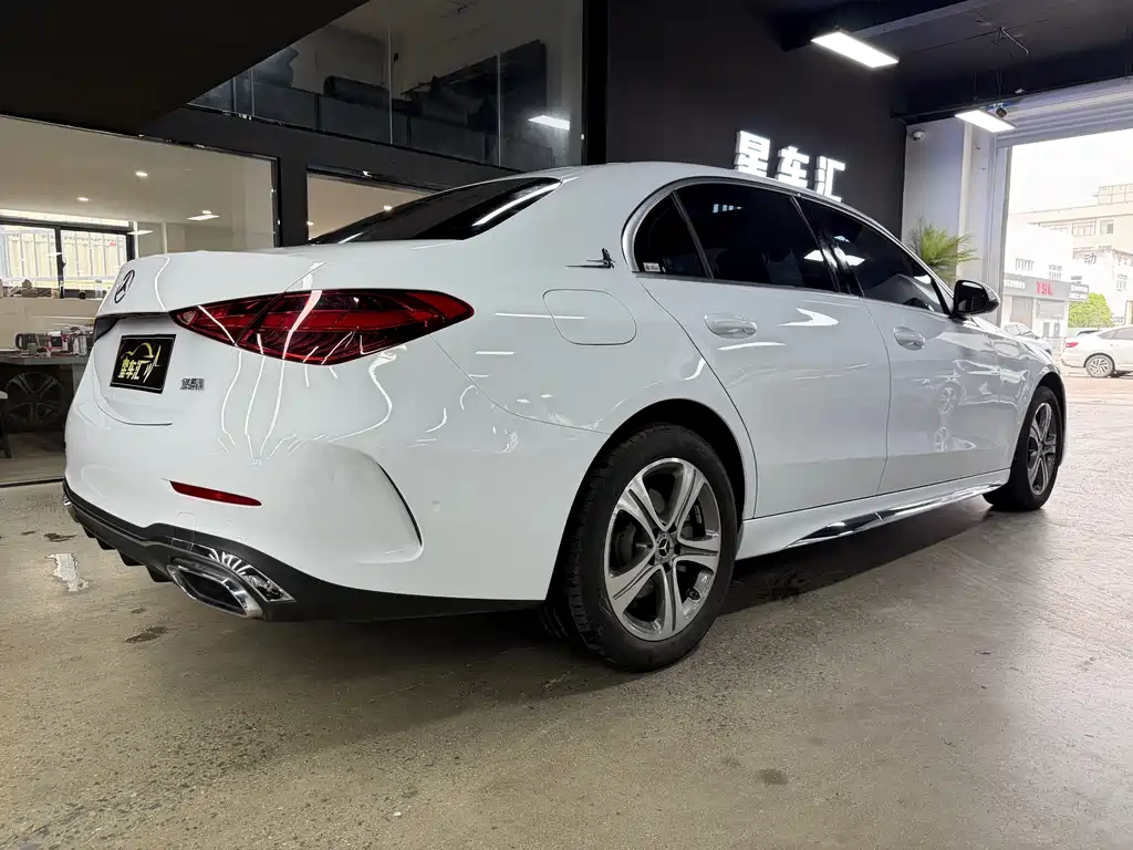 Mercedes-Benz C-Class 2022 — фото 13