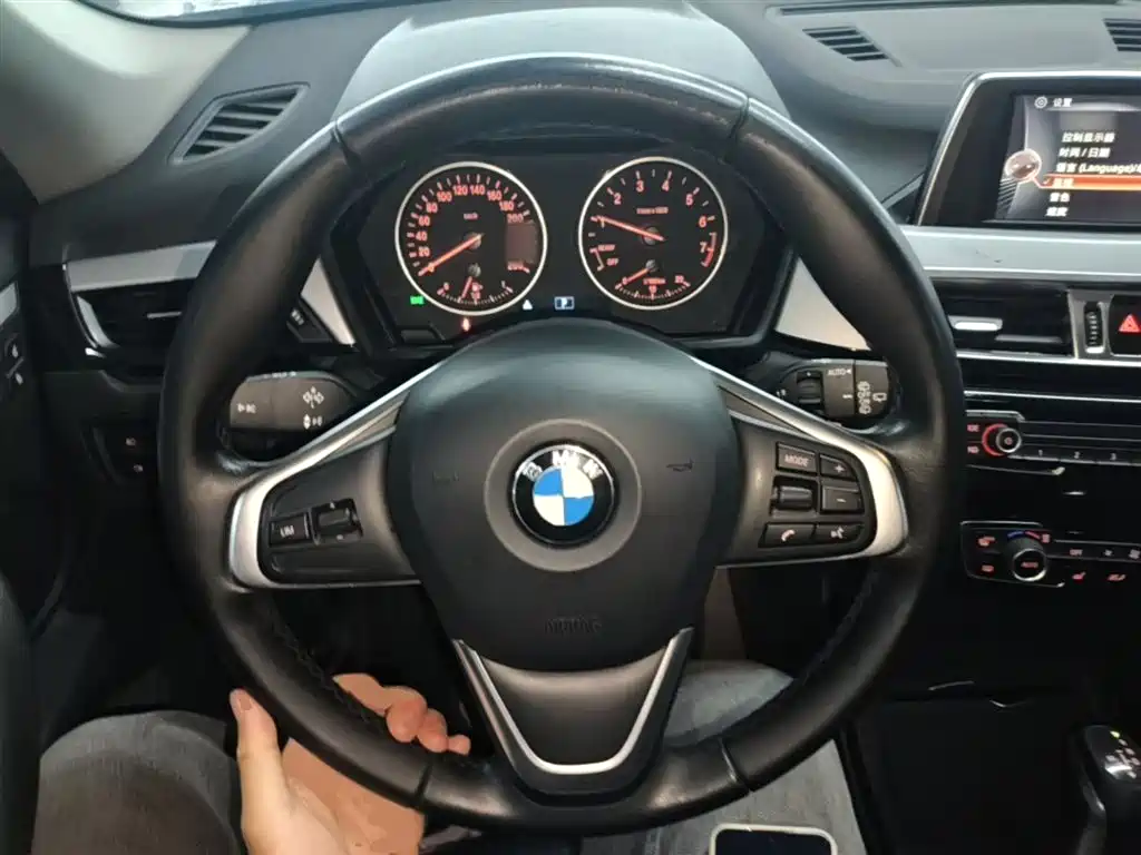 BMW X1 2017 — фото 10