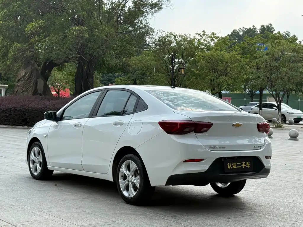 Chevrolet Cavalier 2019 — фото 9