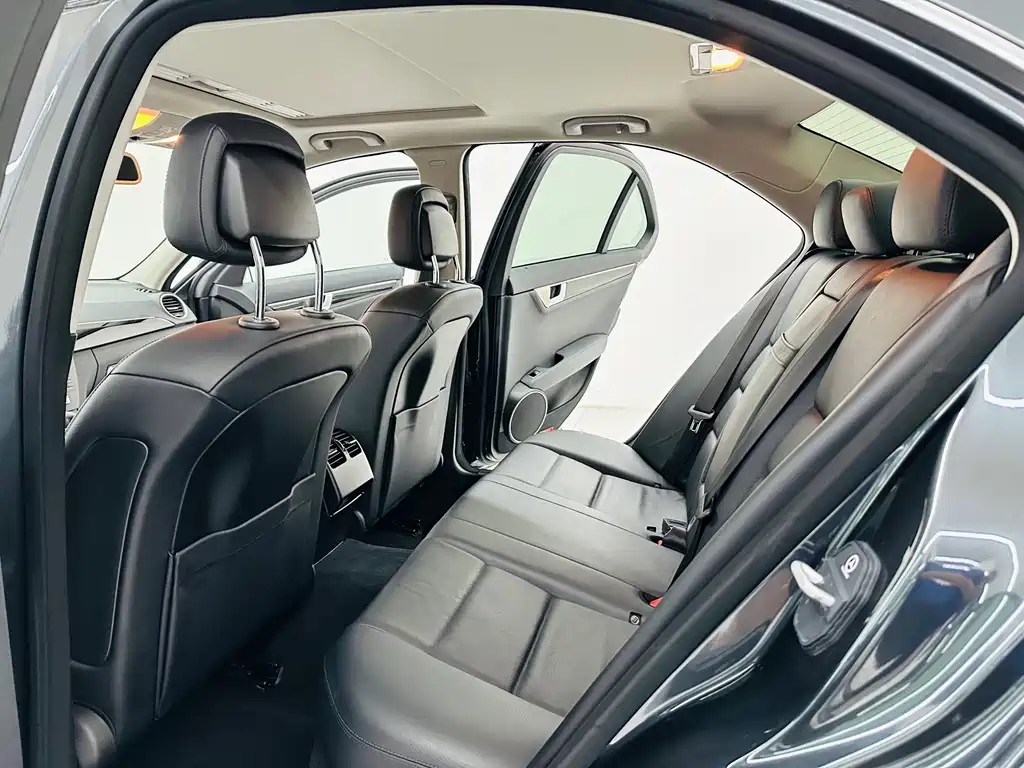 Mercedes-Benz C-Class 2013 — фото 10
