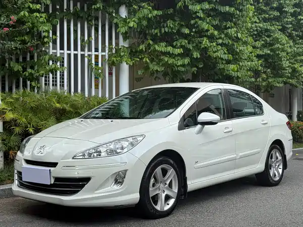 Peugeot 408 2013