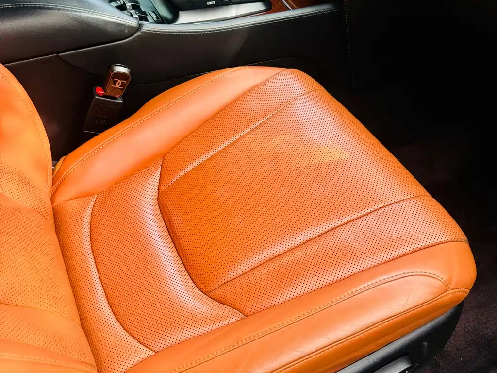 Lexus LX 2016 — фото 16