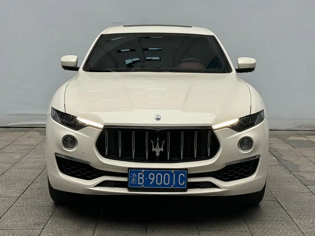 Maserati Levante 2023 — фото 2