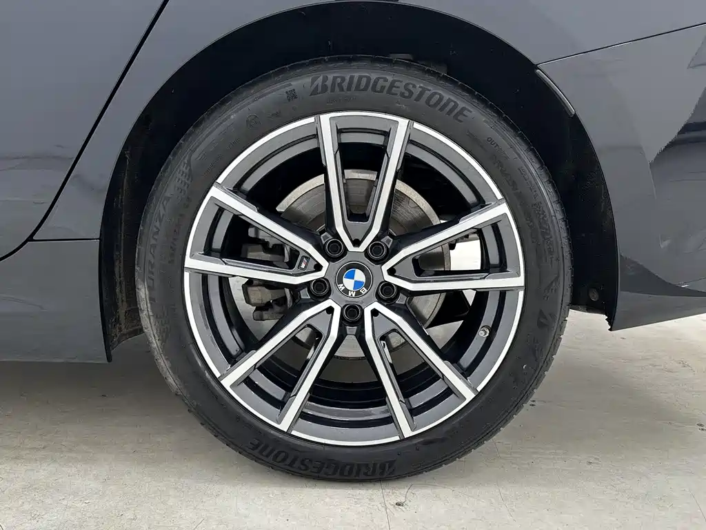 BMW 3 Series 2022 — фото 16