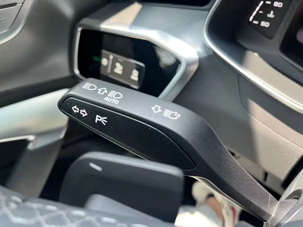 Audi A6L 2025