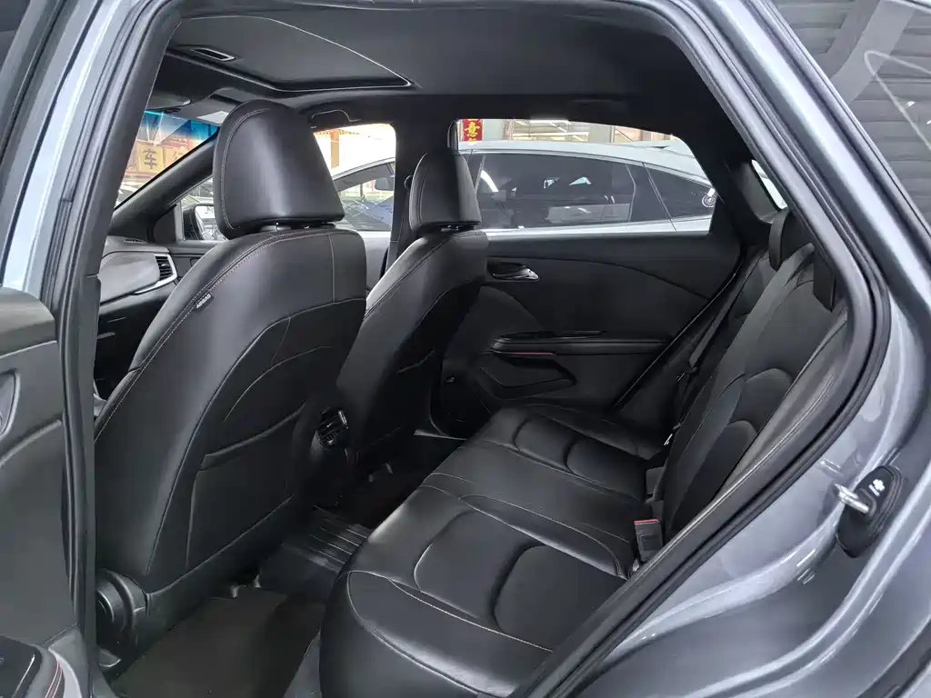 Chevrolet Monza 2019 — фото 11