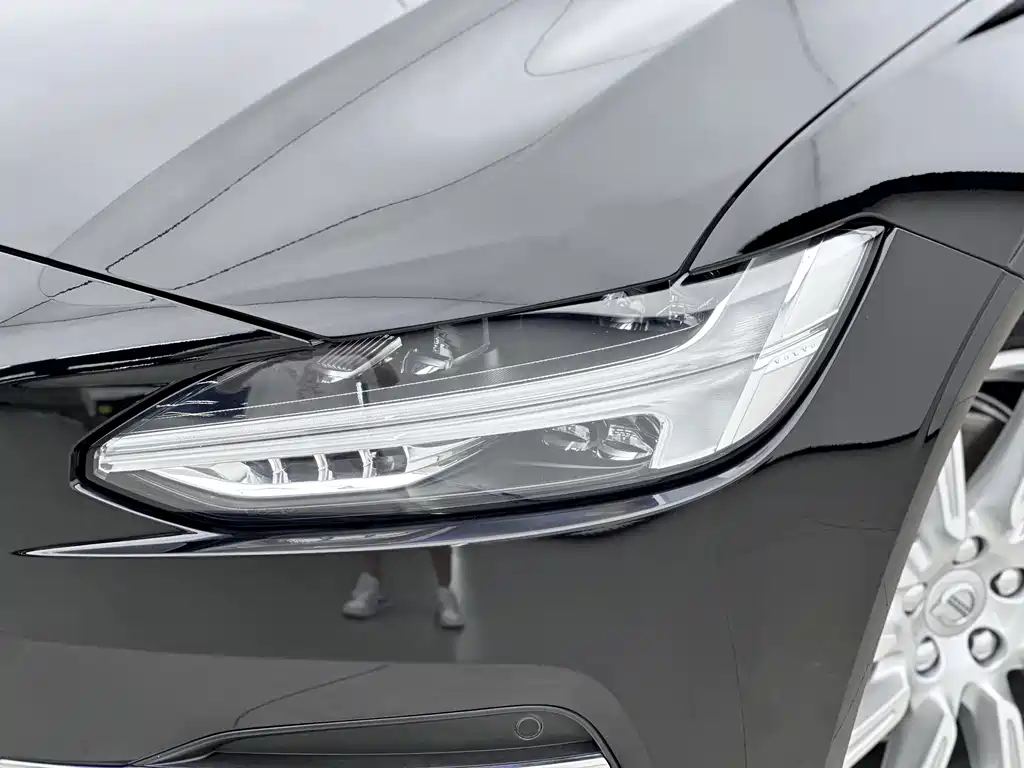 Volvo S90 2020 — фото 13