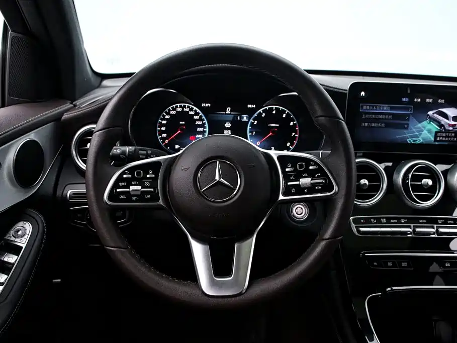 Mercedes-Benz GLC 2022 — фото 7