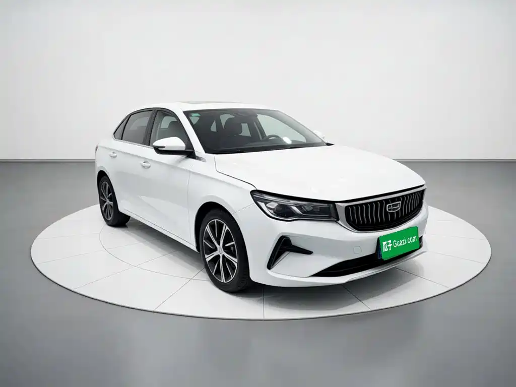 Geely Emgrand 2023