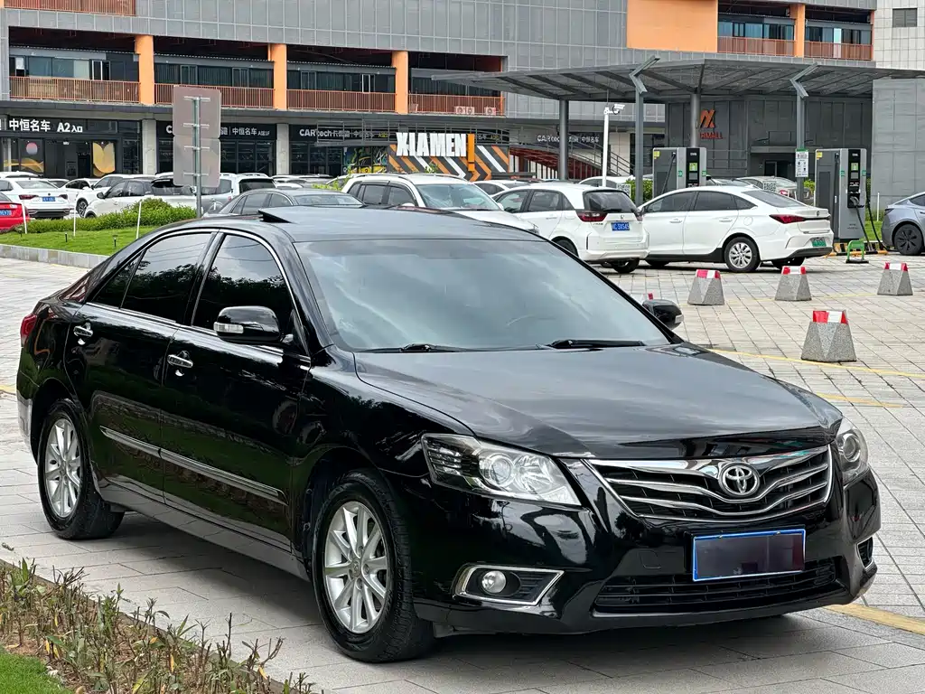 Toyota Camry 2013 — фото 3