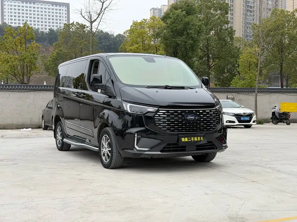 Ford Tourneo 2023 — фото 2
