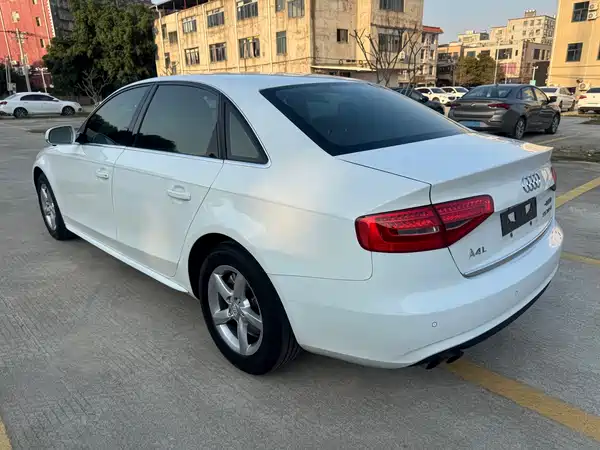 Audi A4L 2013