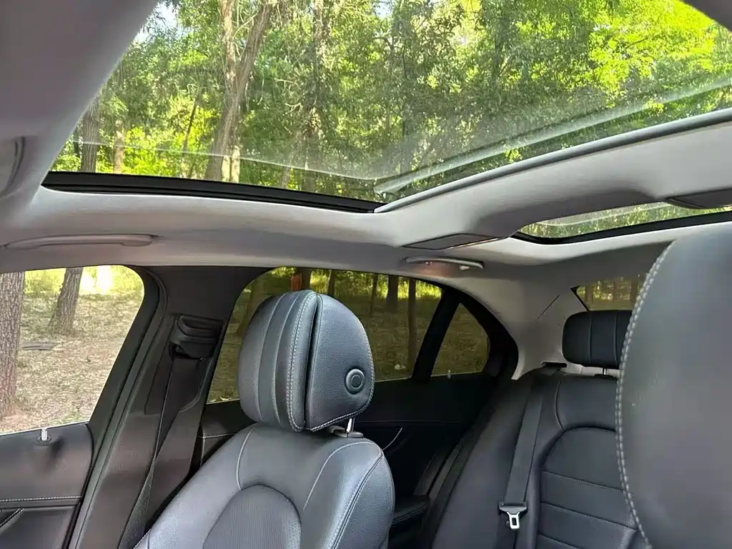 Mercedes-Benz C-Class 2018