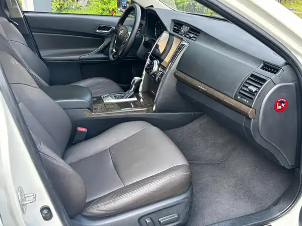 Toyota Reiz 2017