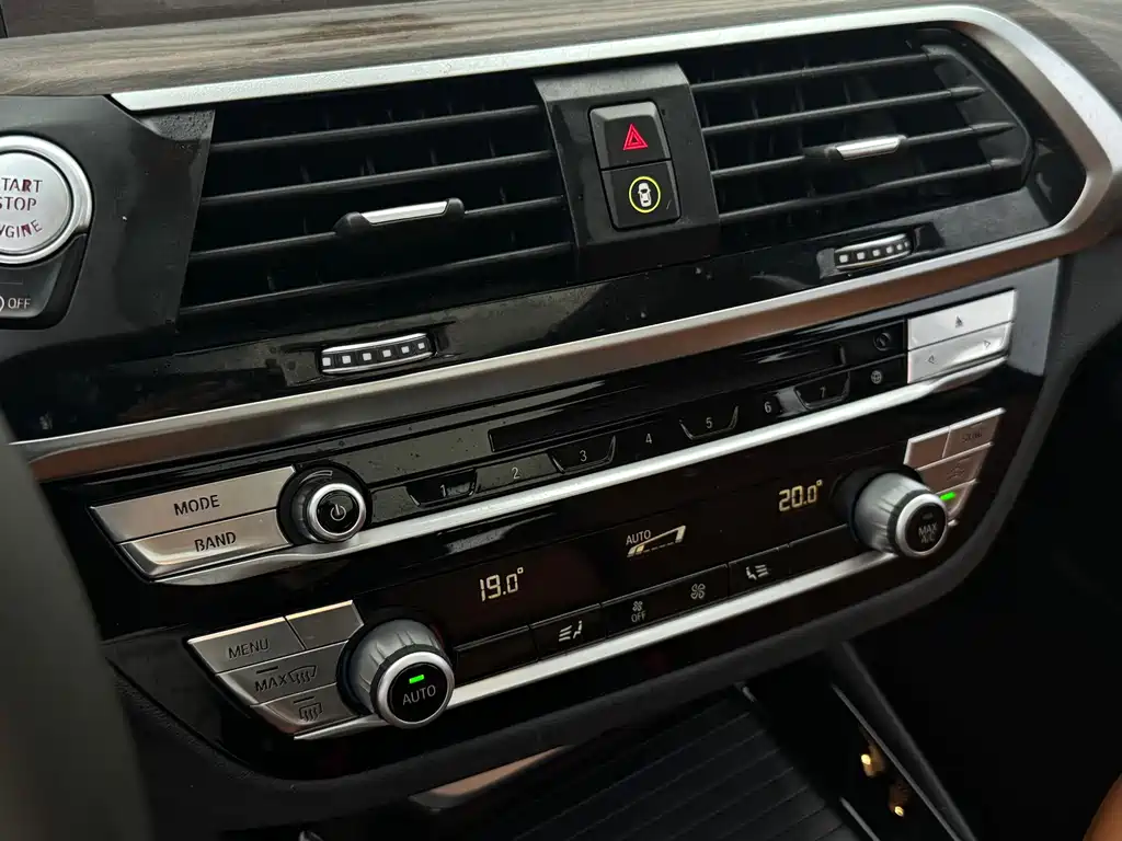 BMW X3 2018 — фото 19