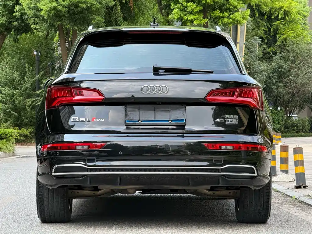Audi Q5L 2019 — фото 5