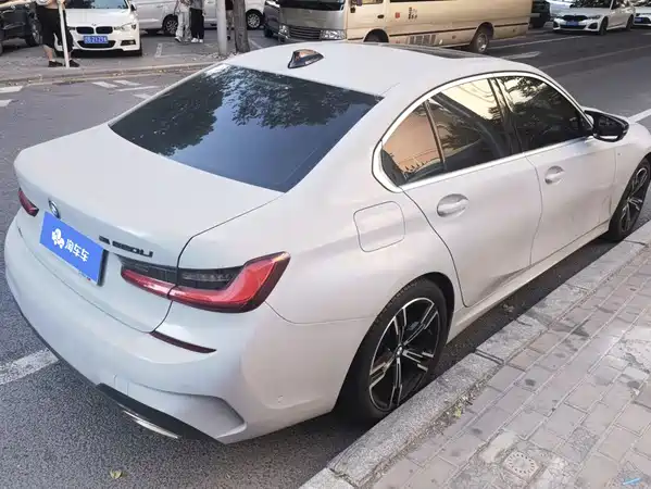 BMW 3 Series 2021
