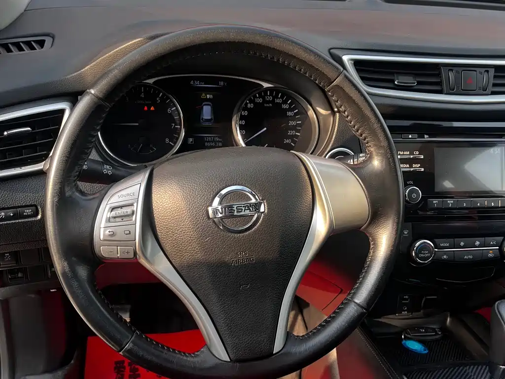 Nissan X-Trail 2015 — фото 10