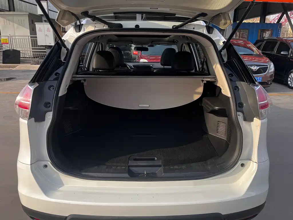 Nissan X-Trail 2015 — фото 13