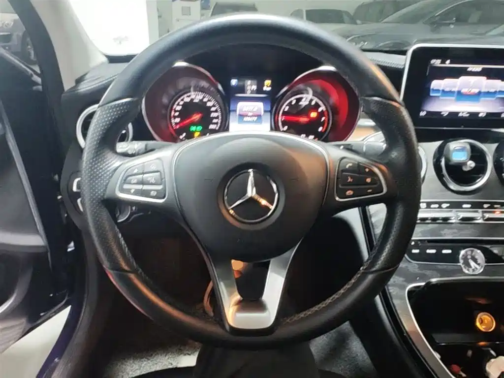 Mercedes-Benz C-Class 2017 — фото 11