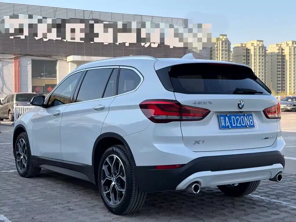 BMW X1 2022 — фото 9