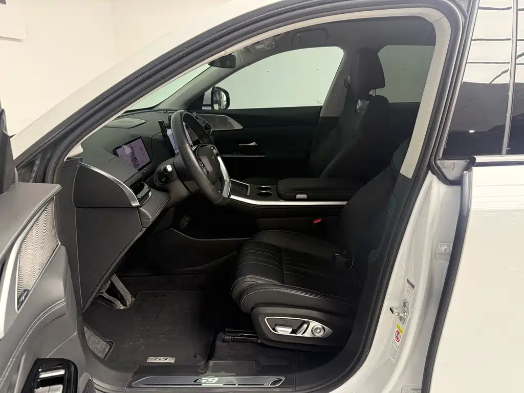 XPeng G9 2023 — фото 10