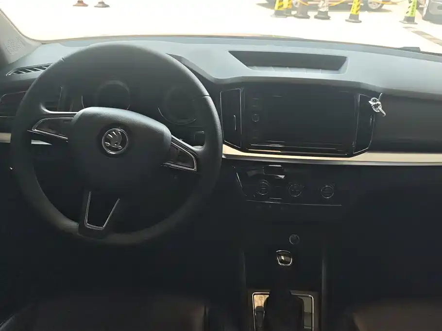 Skoda Kamiq 2019 — фото 12