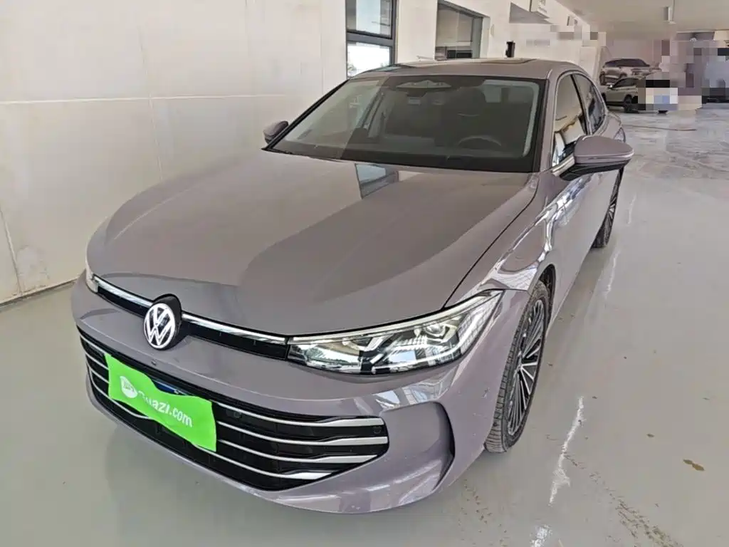 Volkswagen Passat 2024