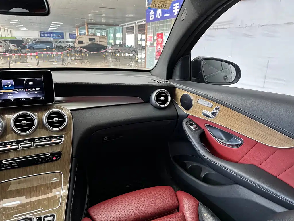 Mercedes-Benz GLC Coupe 2018 — фото 14