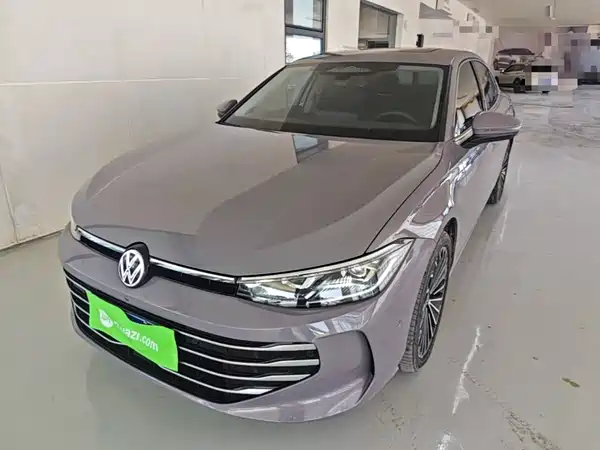 Volkswagen Passat 2024