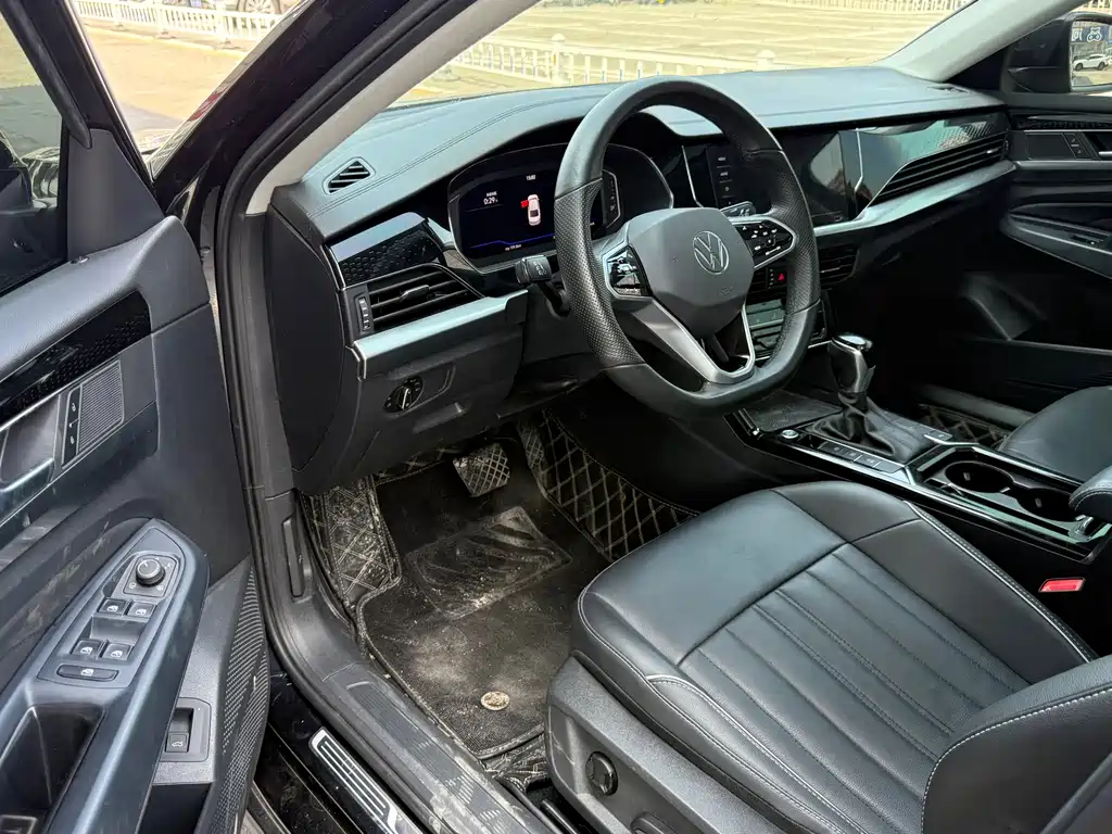 Volkswagen Passat 2023 — фото 4