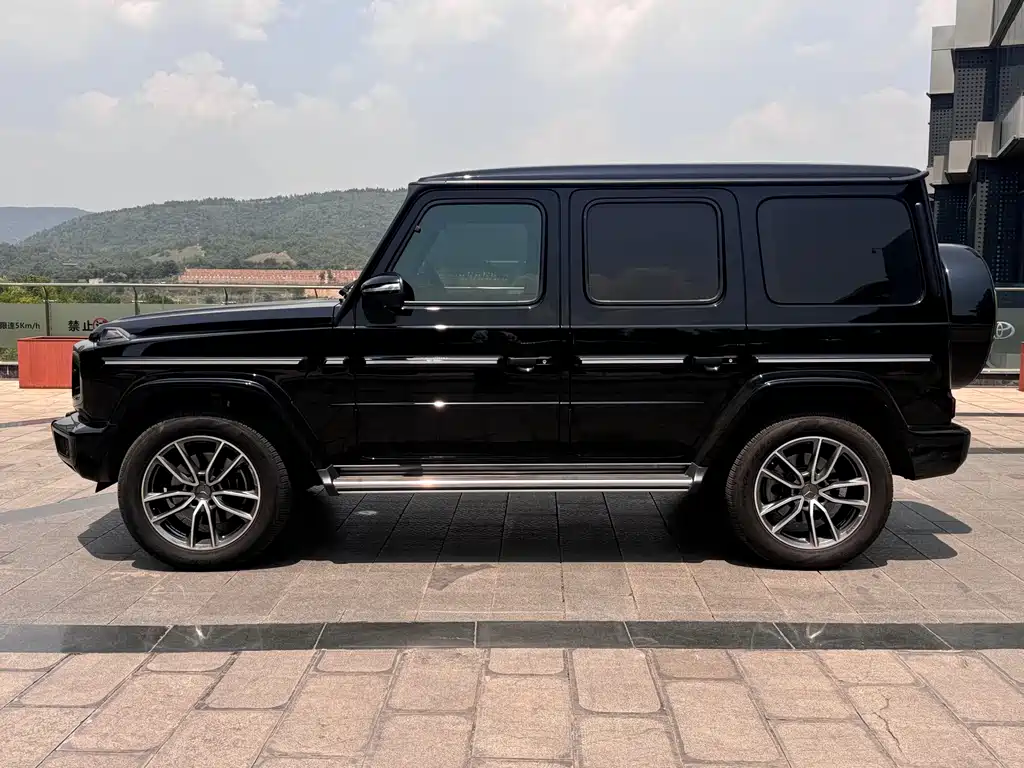Mercedes-Benz G-Class 2023 — фото 6