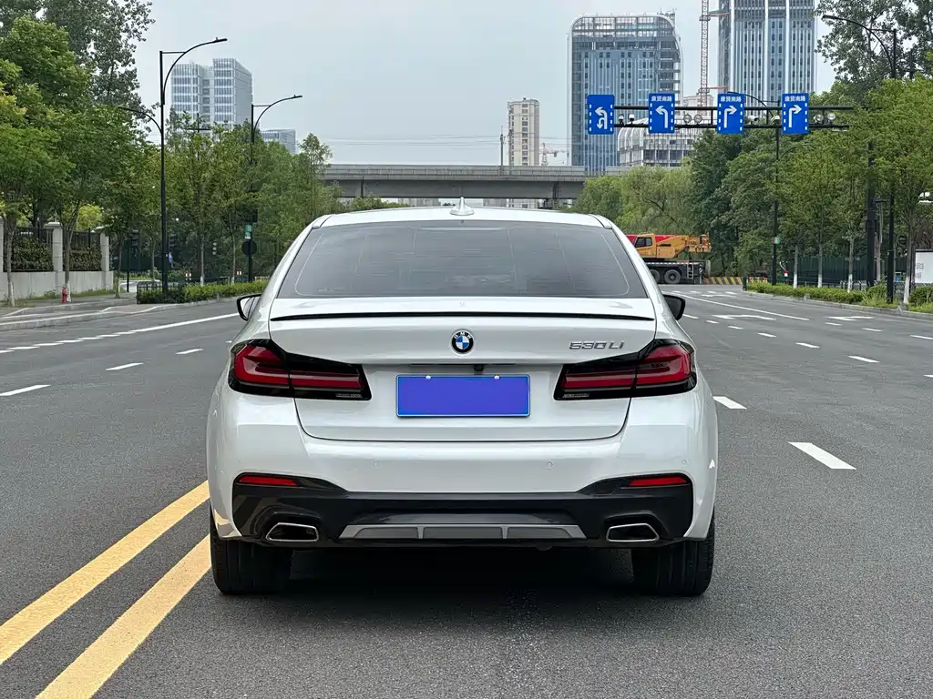 BMW 5 Series 2022