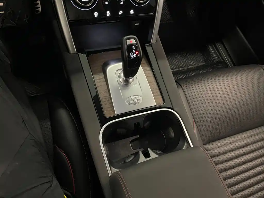 Land Rover Discovery Sport 2022 — фото 14