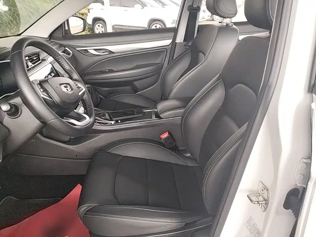 Geely Emgrand 2019 — фото 15