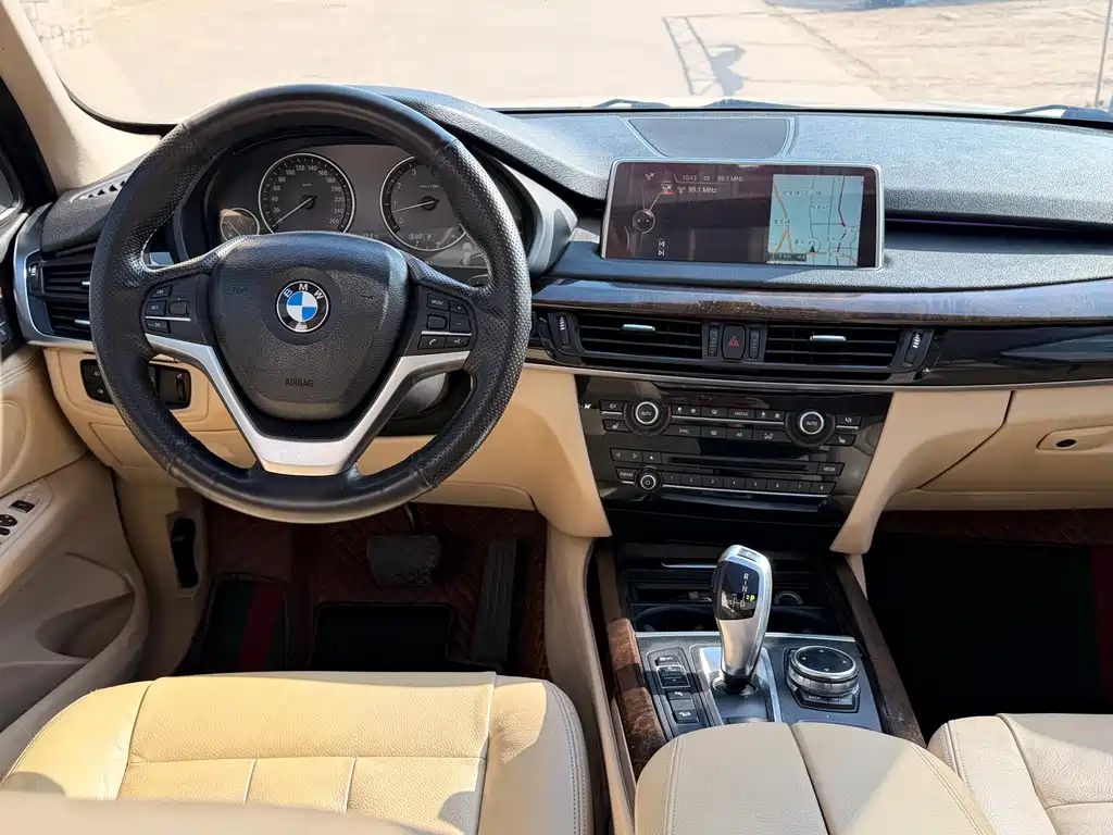 BMW X5 2014 — фото 14
